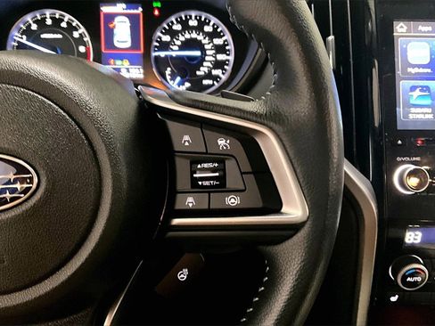 Used 2022 Subaru Ascent Limited image 12