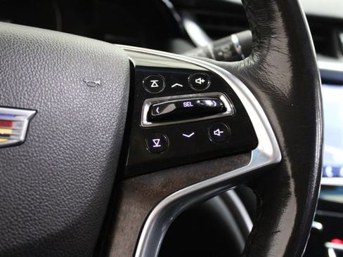 Used 2019 Cadillac XTS Luxury image 21