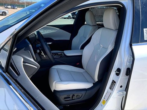 New 2026 Lexus RX 450h Luxury image 16