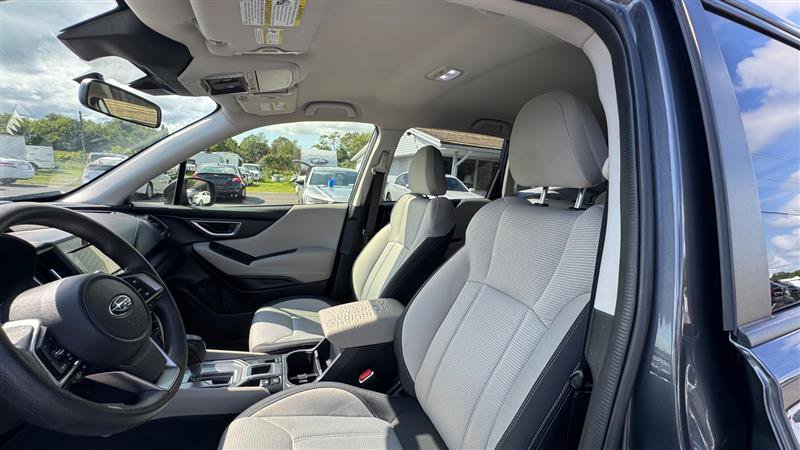 Used 2023 Subaru Forester AWD/4WD image 37