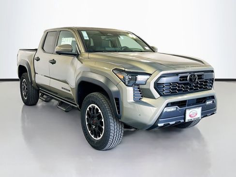 New 2026 Toyota Tacoma TRD Off-Road AWD/4WD image 3