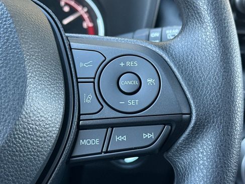 New 2025 Toyota RAV4 XLE image 29