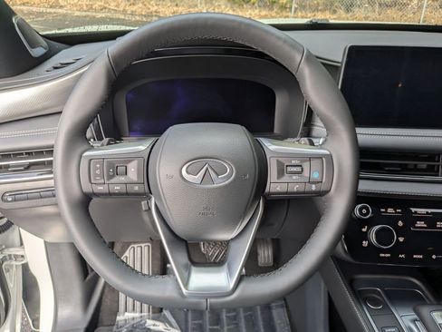 Used 2025 INFINITI QX60 Luxe w/ Black Edition image 15