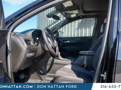 Used 2022 Chevrolet Equinox RS w/ LPO, Floor Liner Package image 3