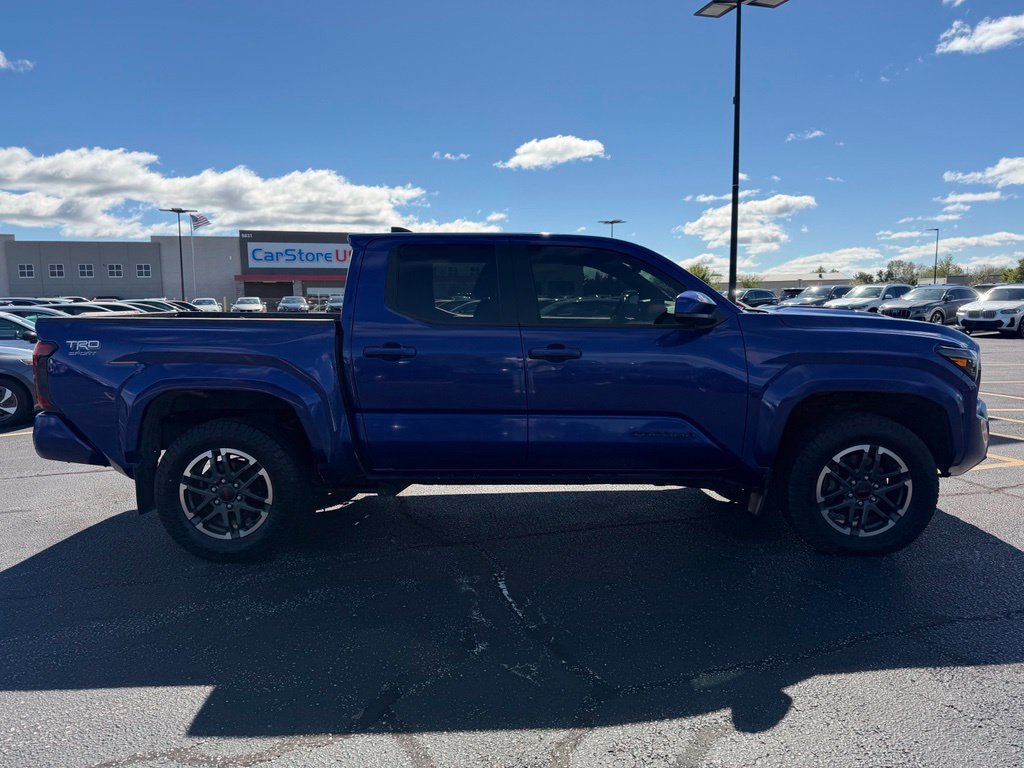 Used 2024 Toyota Tacoma TRD Sport AWD/4WD image 7