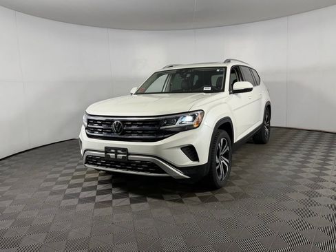 Used 2023 Volkswagen Atlas SEL image 3