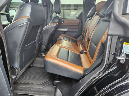 Used 2023 Ford Bronco Outer Banks w/ Sasquatch Package AWD/4WD image 20