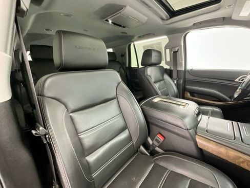 Used 2019 GMC Yukon Denali w/ Denali Ultimate Package image 15