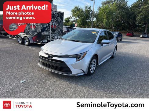 Used 2024 Toyota Corolla LE FWD image 1