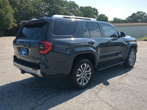 Used 2025 Toyota 4Runner Limited RWD image 3