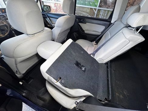Used 2016 Subaru Forester 2.5i Premium w/ All-Weather Package AWD/4WD image 46