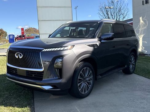 New 2026 INFINITI QX80 Luxe image 24