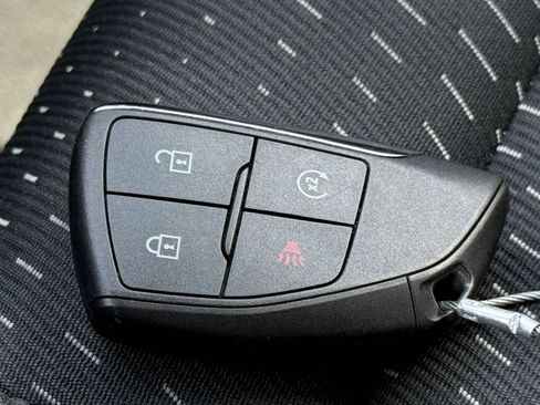 Used 2025 Chevrolet Equinox LT FWD image 27