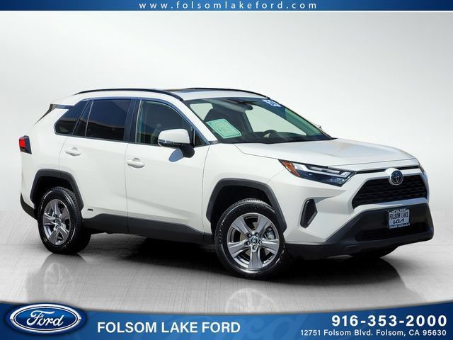 Used 2024 Toyota RAV4 XLE w/ Convenience Package AWD/4WD image 1