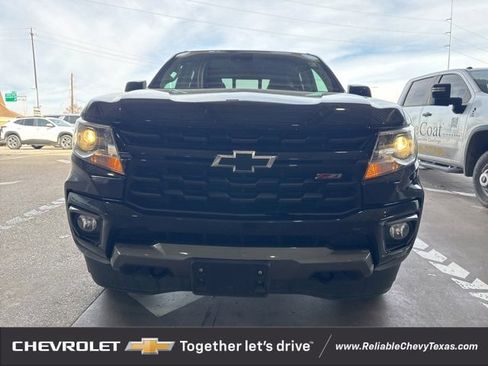 Used 2021 Chevrolet Colorado Z71 w/ Z71 Midnight Edition image 2