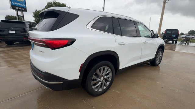 Certified 2026 Buick Enclave Preferred FWD image 8