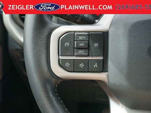 Used 2024 Ford Expedition XLT AWD/4WD image 26