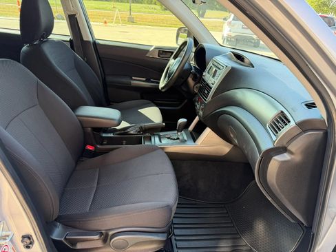 Used 2012 Subaru Forester 2.5X w/ Alloy Wheel Pkg AWD/4WD image 13
