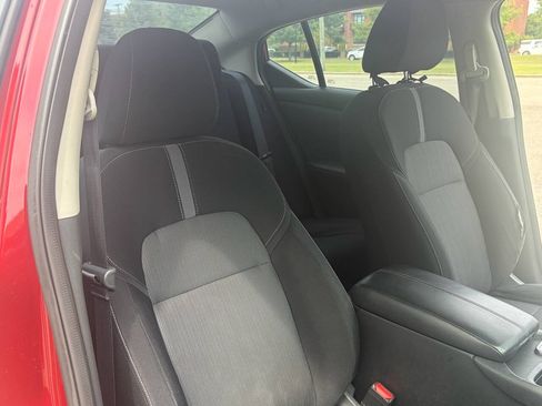 Used 2020 Nissan Sentra SV w/ Electronics Package FWD image 12