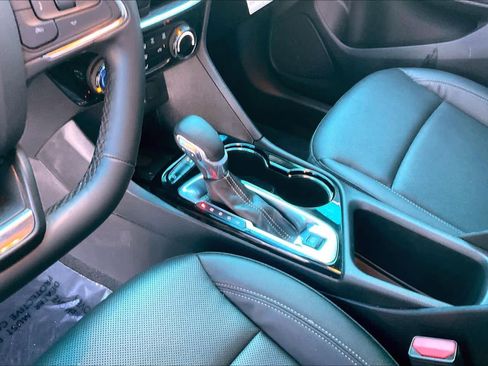 Certified 2024 Buick Encore GX Sport Touring w/ Black Roof Package image 16