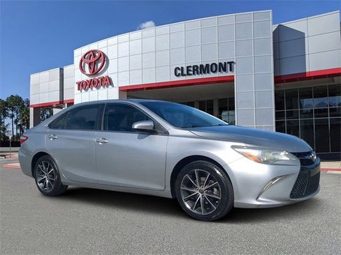 Used 2016 Toyota Camry XSE image 1