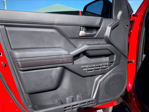 New 2025 Toyota Tacoma TRD Off-Road image 10