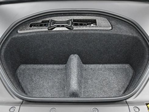 Used 2021 Polestar Polestar 2 image 37