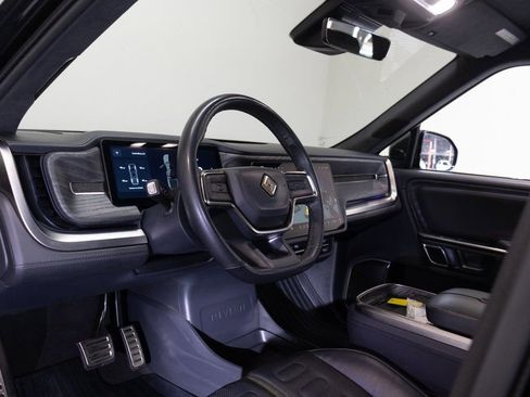 Used 2022 Rivian R1T Adventure image 22