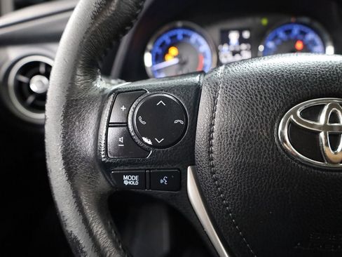 Used 2017 Toyota Corolla SE image 11
