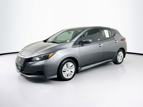 Used 2024 Nissan Leaf S FWD image 3