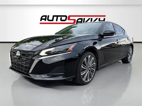 Used 2024 Nissan Altima 2.5 SL image 3