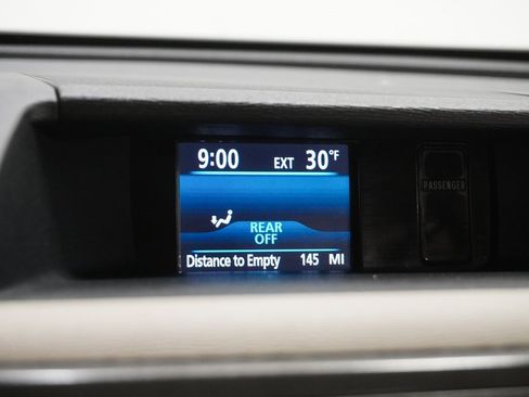 Used 2011 Toyota Sienna Limited w/ Premium Pkg image 29