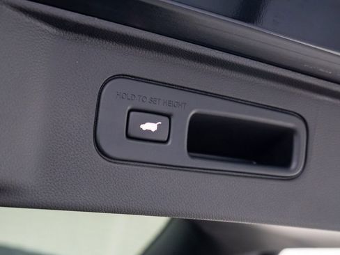 Used 2024 Honda Pilot Touring image 35