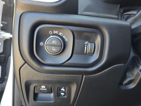 Used 2023 RAM 1500 Big Horn AWD/4WD image 29