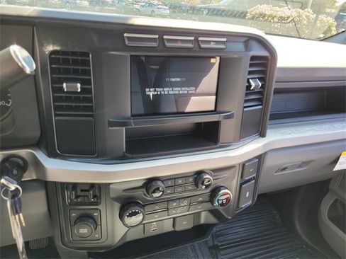 New 2024 Ford F550 4x4 SuperCab Super Duty image 8