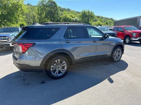 Used 2026 Ford Explorer Active w/ Active Comfort Package AWD/4WD image 11