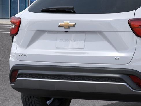 New 2026 Chevrolet Trax LT FWD image 14