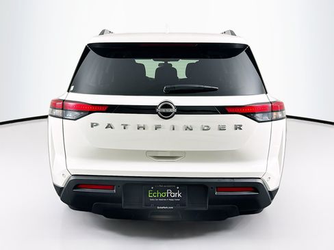 Used 2025 Nissan Pathfinder SV FWD image 7
