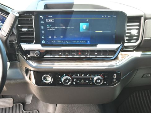 Used 2023 Chevrolet Silverado 1500 LT RWD image 15