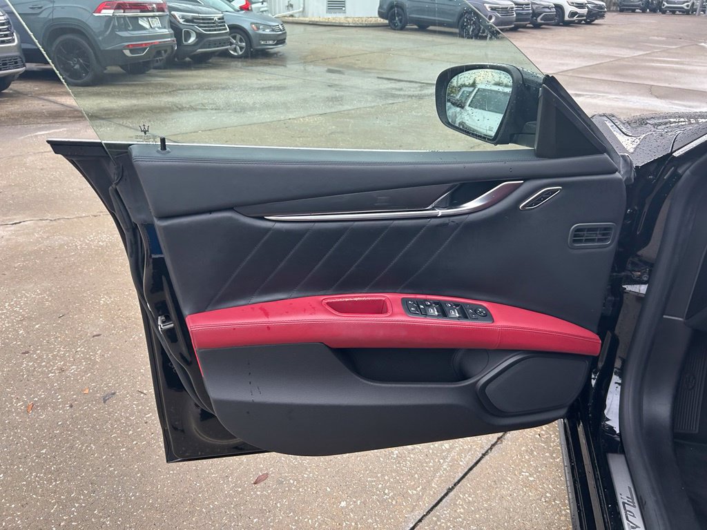 Used 2020 Maserati Ghibli RWD image 39