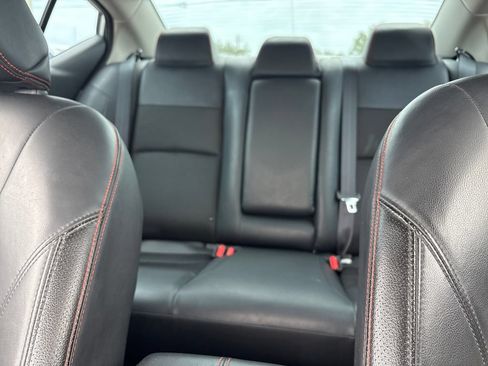 Used 2024 Nissan Altima 2.5 SR FWD image 16