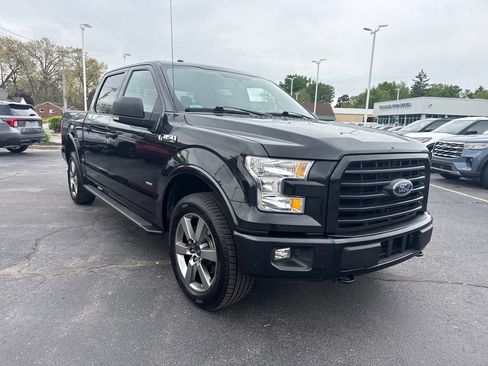 Used 2015 Ford F150 XLT w/ Equipment Group 302A Luxury AWD/4WD image 4