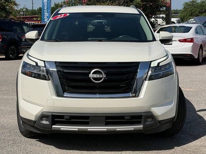 Used 2022 Nissan Pathfinder SL