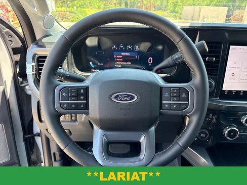 New 2026 Ford F250 Lariat w/ Black Appearance Package AWD/4WD image 16