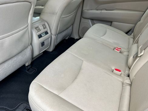 Used 2018 Nissan Pathfinder SV w/ SV Tech Package FWD image 8