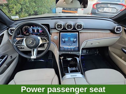 Used 2023 Mercedes-Benz C 300 Sedan image 9