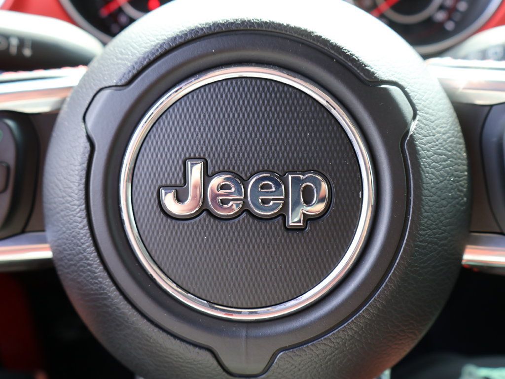 Used 2021 Jeep Wrangler Unlimited Rubicon AWD/4WD image 25