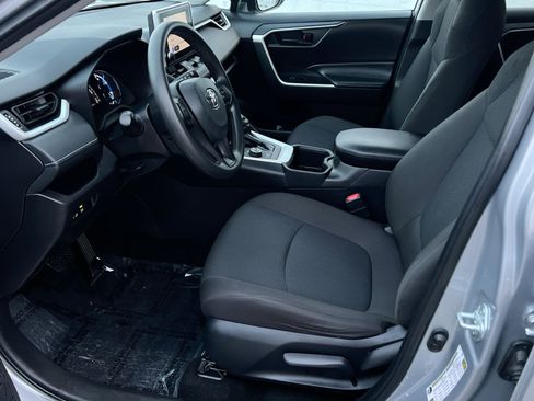 Used 2024 Toyota RAV4 LE image 2