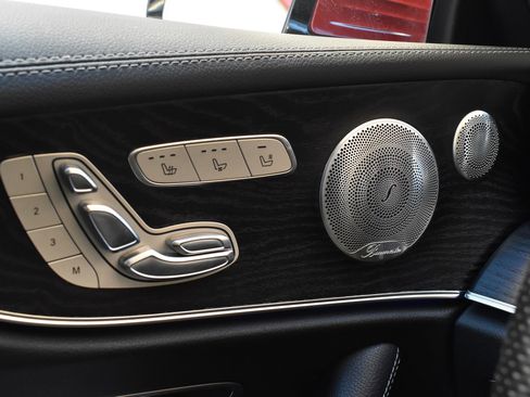 Used 2018 Mercedes-Benz E 400 E 400 4MATIC image 36