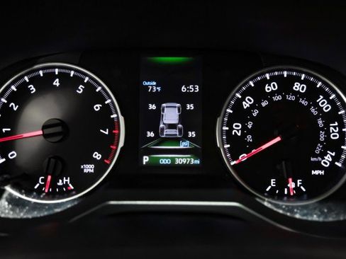 Used 2022 Toyota RAV4 XLE image 18